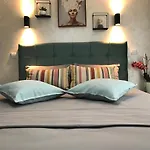 Panorama Apartment *